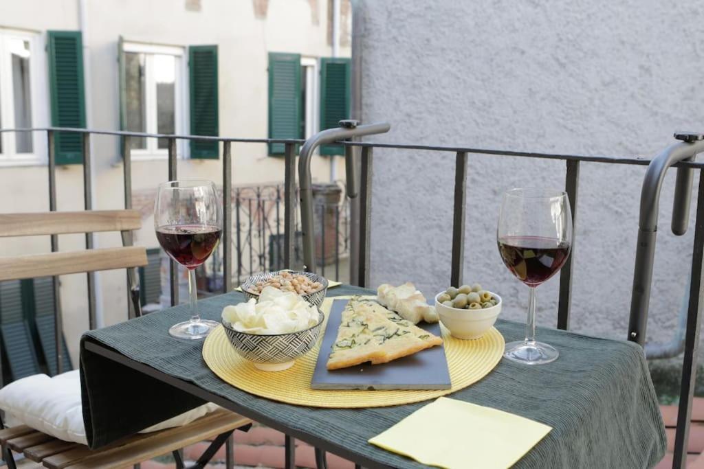 *New Attic*-Lucca Citycenter-Balcony-Netflix ภายนอก รูปภาพ
