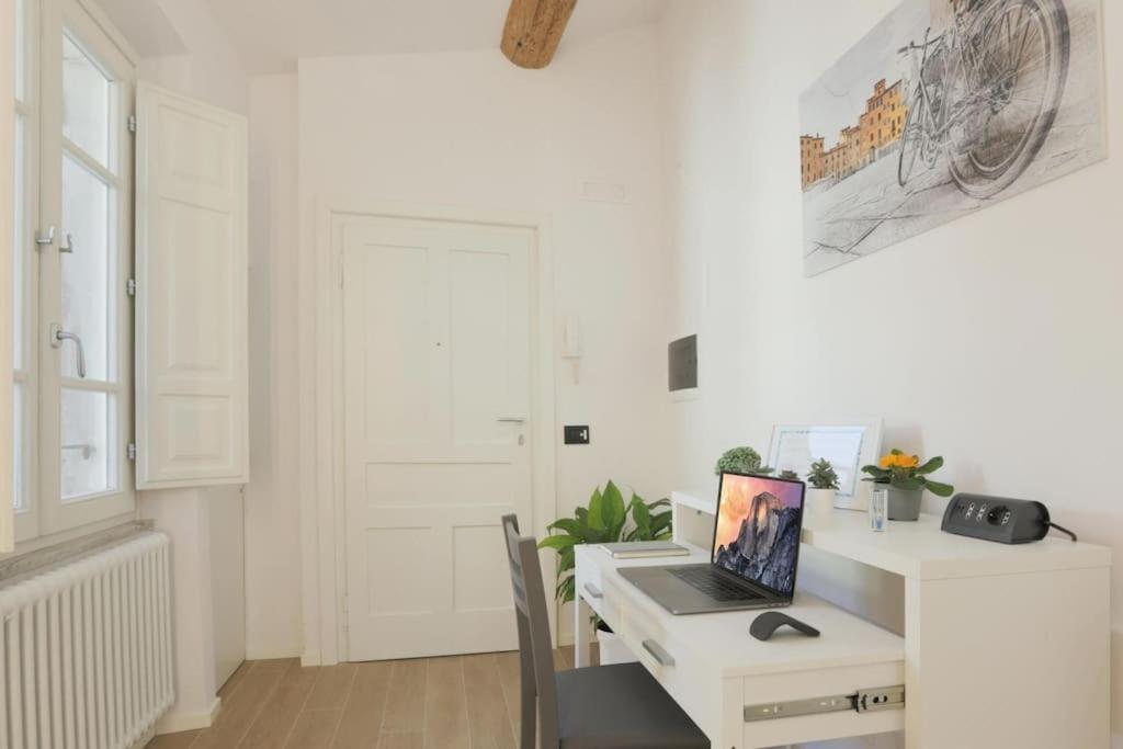 *New Attic*-Lucca Citycenter-Balcony-Netflix ภายนอก รูปภาพ